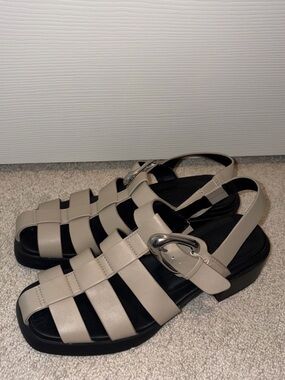 Aerosoles Beige Dapper Fisherman Flats